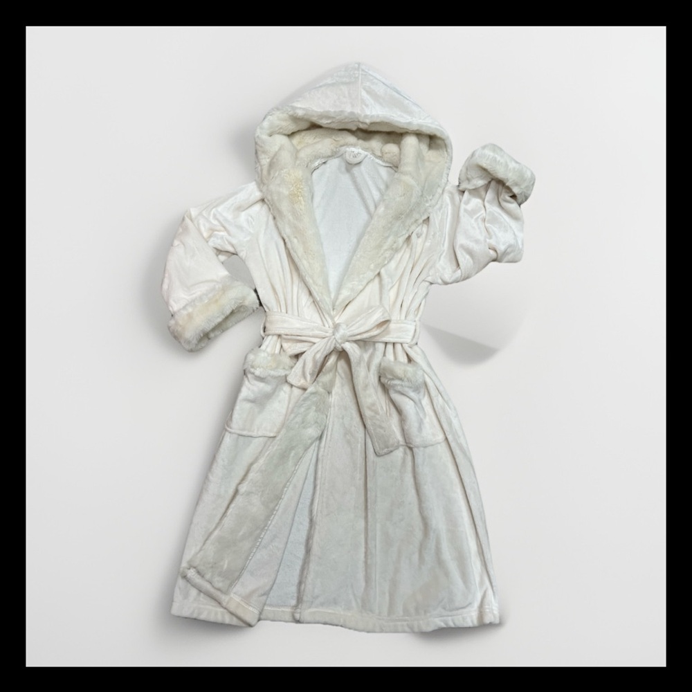 Pottery Barn Plush Fur Robe Bone White Faux Fur Lining Trim Hooded